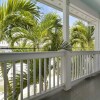 Отель Treetop Paradise by AvantStay Close to Beach w Balcony Shared Pool Month Long Stays Only, фото 6