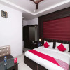 Отель OYO 5189 Hotel East Lite, фото 26