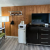 Отель Tides Inn & Suites, фото 16