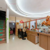 Отель Junyi Business Hotel, фото 1