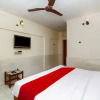Отель OYO 33399 Hotel Alwin, фото 32