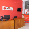 Отель RedDoorz near Siloam Karawaci 3, фото 19