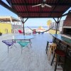 Отель ITH Lazy Lobster Surf Hostel, фото 6