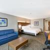 Отель Holiday Inn Express & Suites Houston NASA - Boardwalk Area, an IHG Hotel, фото 46