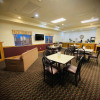 Отель Herington Inn & Suites, фото 8
