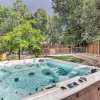 Отель Charming Colorado Springs Getaway w/ Hot Tub!, фото 15