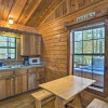Отель Timber Brooke Cabin: Hot Tub & Central Location!, фото 7