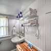 Отель New! Charming Cottage Near Main w/ Patio&firepit!!, фото 8