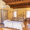 Отель Villa Cottage Umbertide, Close to Gubbio and Assisi, With Panoramic Pool, фото 27