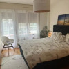 Отель Lovely 2 bedroom flat 10 min from city Center, фото 3