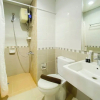 Отель Wonderful And Homey 1Br Apartment Royal Olive Residence, фото 10