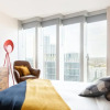 Отель The Stratford Escape - Modern Bright 2bdr Loft With Amazing Views, фото 15