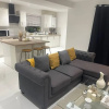 Отель Charming 3-bed Home Minutes From City Centre, фото 5