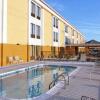 Отель Quality Inn Jacksonville near Camp Lejeune, фото 19