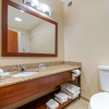Отель Comfort Inn & Suites, фото 3