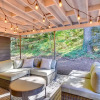 Отель Lake Oswego Home w/ Covered Patio: Near Portland!, фото 12