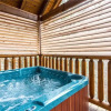 Отель Secret Romance 2 Bedroom Home with Hot Tub, фото 12