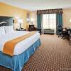 Отель Holiday Inn Express & Suites Somerset Central, an IHG Hotel, фото 7