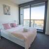 Отель Luxury Skyrise 2bed2bath APT in Olympic Park, фото 4