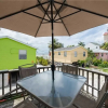 Отель Gulf Beauty 2 Bedrooms Gulf Side Cottage Sleeps 4, фото 12