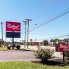 Отель Red Roof Inn & Suites Greenwood, SC, фото 14