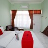 Отель RedDoorz Plus near Stadion Wijaya Kusuma, фото 2