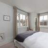 Отель JOIVY Stylish 2-bed Flat w/ Terrace Near Battersea Park, фото 3