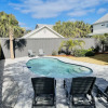 Отель Magnolia Charms by Avantstay 2 Mins TO Beach Pet Friendly, BBQ & Balcony Views!, фото 20