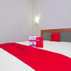 Отель RedDoorz near Trans Studio Mall 2, фото 13