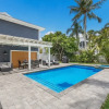 Отель Sea La Vie 3 Bedroom Home by RedAwning, фото 15