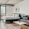 Отель Chicago | Upscale Studio South Loop Apartment, фото 11