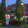 Отель Ramada Limited Vancouver Airport в Ричмонде