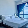 Отель Homesuite' Home at Jesselton Quay, фото 35