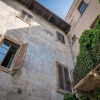Отель Bright Apartments Verona - Cattaneo Historical, фото 1