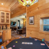Отель Mountain-view Retreat W/ Hot Tub & Firepit 4 Bedroom Cabin, фото 2