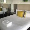 Отель Melbourne Short Stay Apartments at SouthbankOne, фото 3