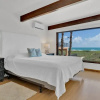 Отель The Mermaid - Completely Renovated 1960's Beachfront House 3 Bedroom Home by RedAwning, фото 12