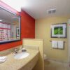 Отель Courtyard by Marriott Medford Airport, фото 9