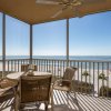 Отель Estero Island Beach Villas 401, 2 Bedrooms, Beach Front, WiFi, Sleeps 6 в Форт-Майерсе - пляже