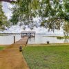 Отель Florida Retreat w/ Patio, Boat Dock & Shuffleboard в Лейк-Плэсиде