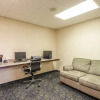 Отель Comfort Suites East / I-44, фото 3
