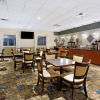 Отель La Quinta Inn & Suites by Wyndham Stonington-Mystic Area, фото 14