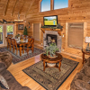 Отель Knockin' On Heaven's Door - 5 Br cabin by RedAwning, фото 35