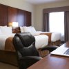 Отель Comfort Suites Saskatoon, фото 9