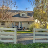 Отель Wine Country Estate by Avantstay Pool, Spa, Barn, фото 19