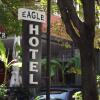 Отель Eagle Hotel, фото 1