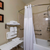 Отель Comfort Inn & Suites Waterloo - Cedar Falls, фото 8
