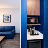 Отель Holiday Inn Express Hotel & Suites Airport Dieppe, an IHG Hotel, фото 12