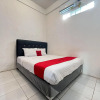 Отель OYO 3006 Falisha Homestay Syariah, фото 18