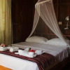 Отель Triple Basic Room With Shared Areas and Shared Bathroom, фото 3